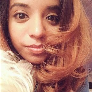 Meet your Posher, Yadira